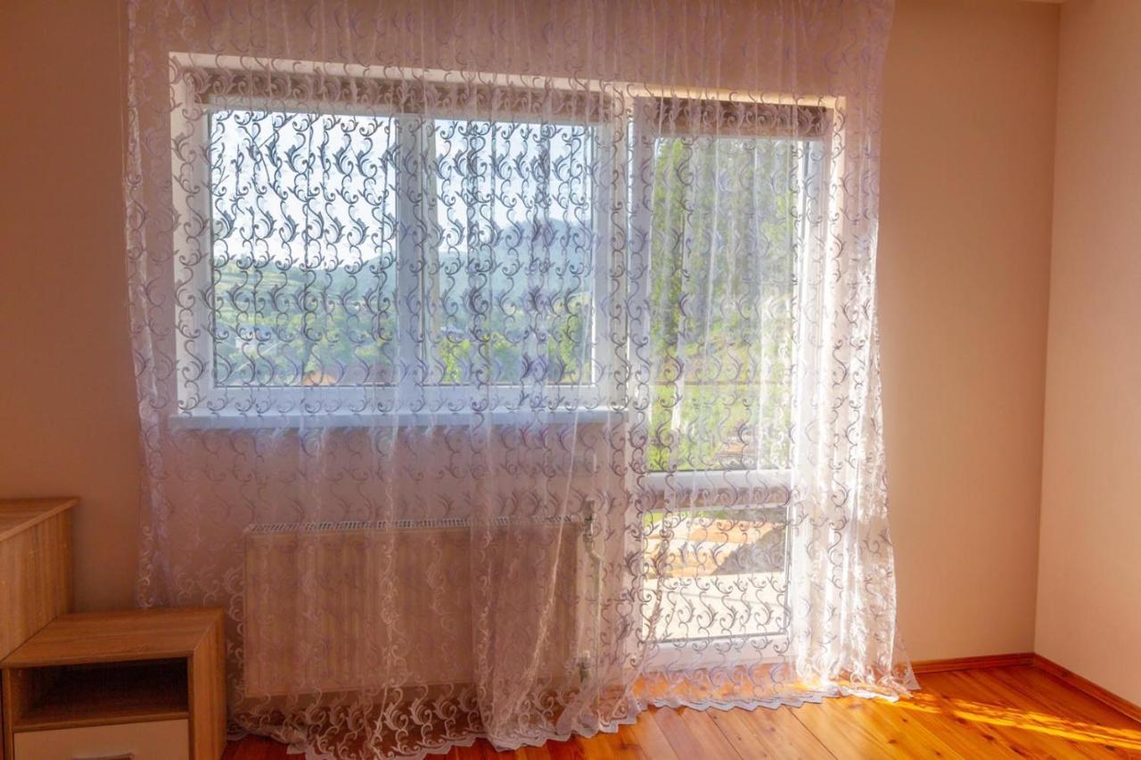 Садиба Під Лісом Volovăţ Exterior foto