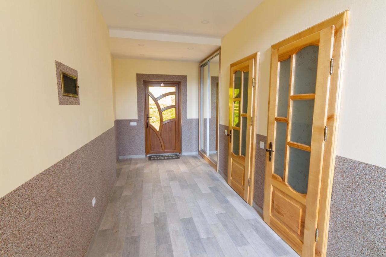 Садиба Під Лісом Volovăţ Exterior foto